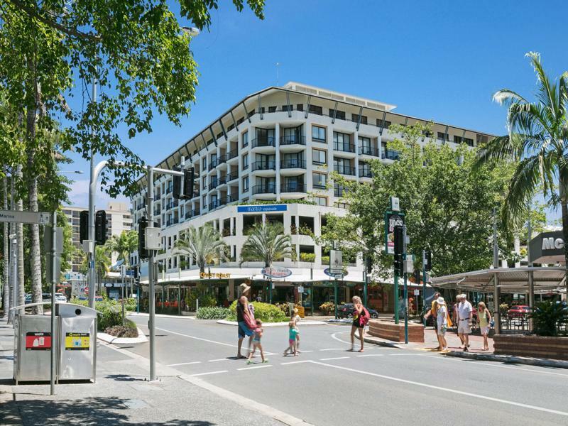 Hotel Mantra Esplanade